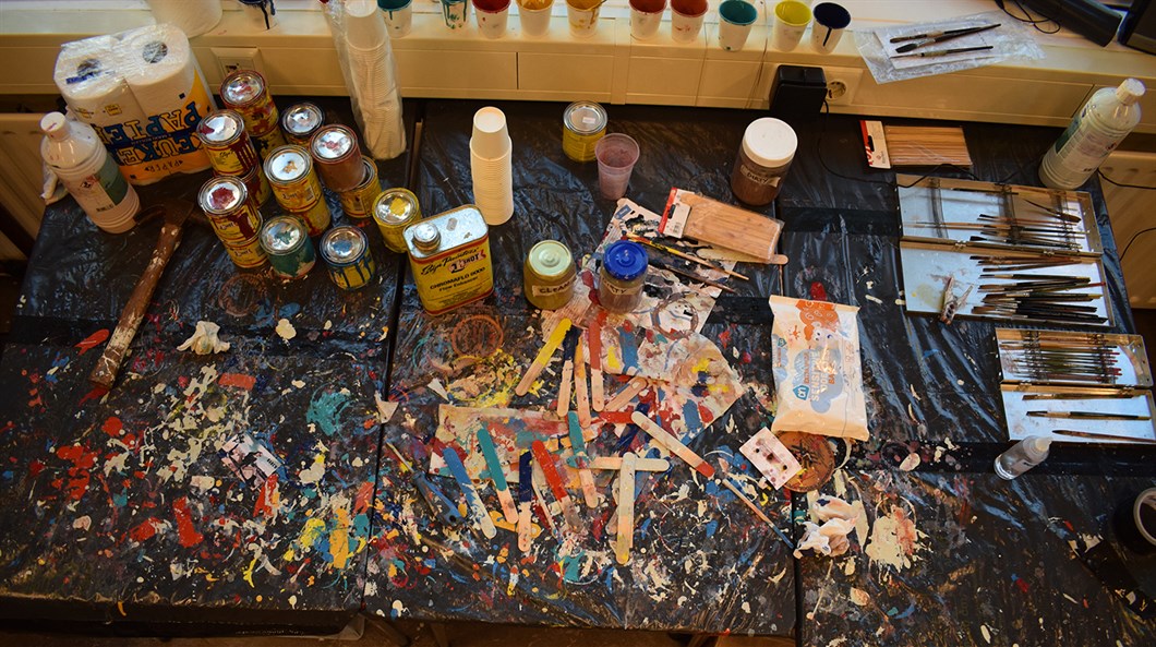 Shon_Price_The_Rolling_Stones_Hilfiger_Denim_Leather_Jackets_Paint_Table_1.jpg